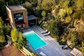 Maison contemporaine, avec piscine chauffée